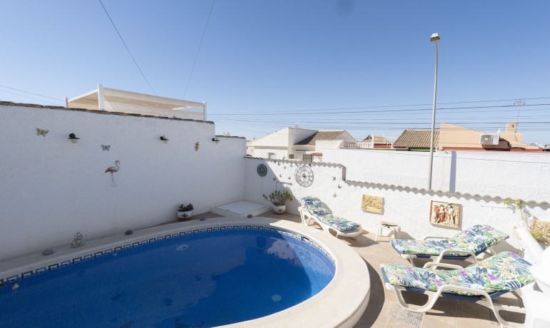 Herverkoop - Villa -
Torrevieja* - San Luis