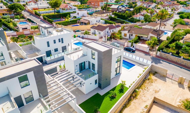 Herverkoop - Villa -
Torrevieja* - Los Balcones