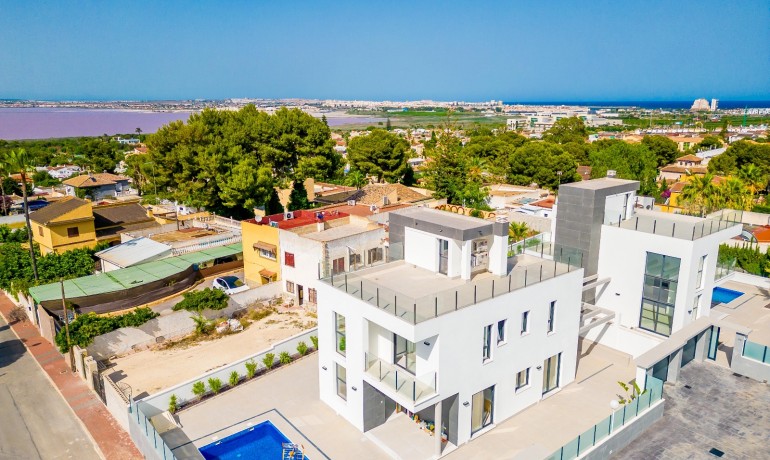 Herverkoop - Villa -
Torrevieja* - Los Balcones