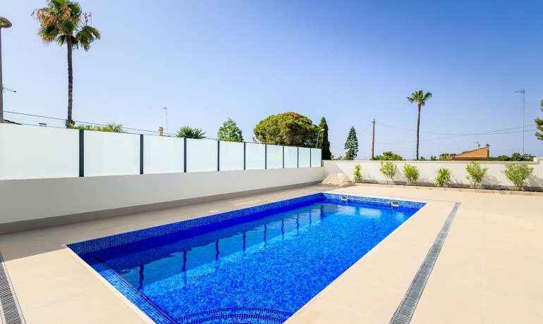 Herverkoop - Villa -
Torrevieja* - Los Balcones