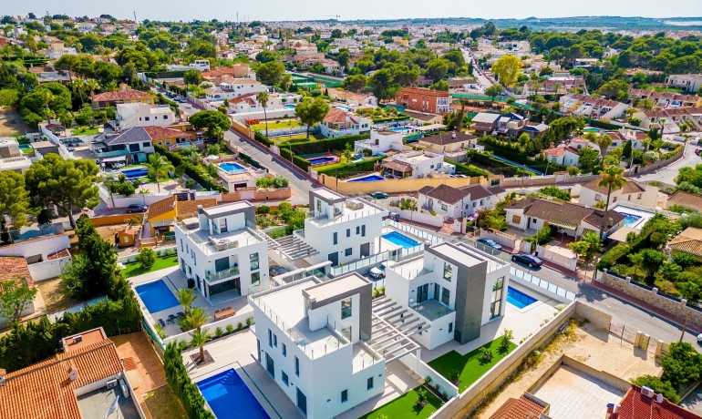 Herverkoop - Villa -
Torrevieja* - Los Balcones