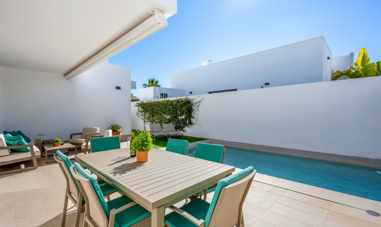 Venta - Villa -
Mar de Cristal