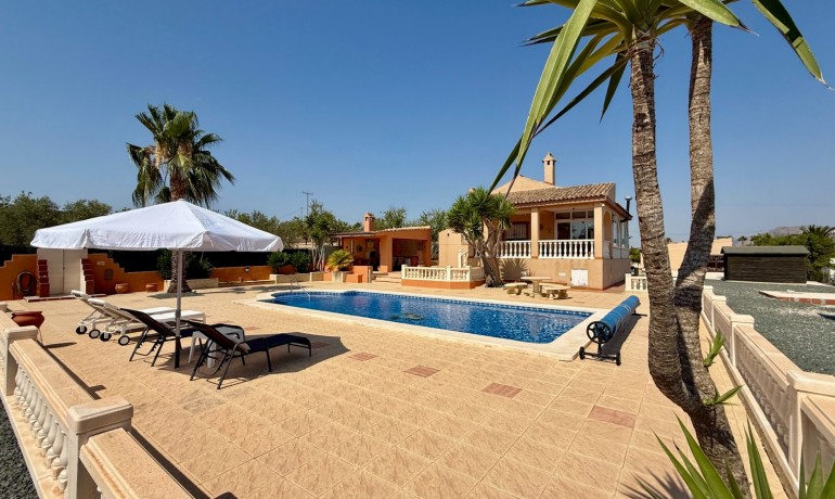 Herverkoop - Villa -
Hondon de los frailes - Hondon de los Frailes*