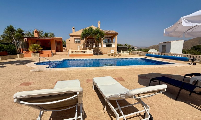 Herverkoop - Villa -
Hondon de los frailes - Hondon de los Frailes*