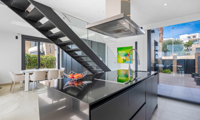 Herverkoop - Huis -
Orihuela Costa* - Los Dolses