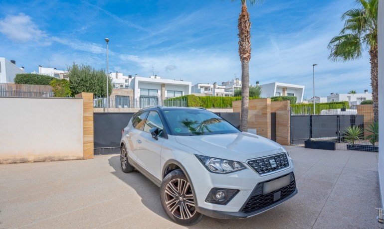 Herverkoop - Huis -
Orihuela Costa* - Los Dolses