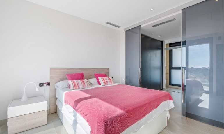 Herverkoop - Huis -
Orihuela Costa* - Los Dolses