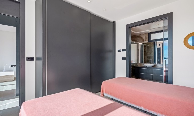 Herverkoop - Huis -
Orihuela Costa* - Los Dolses