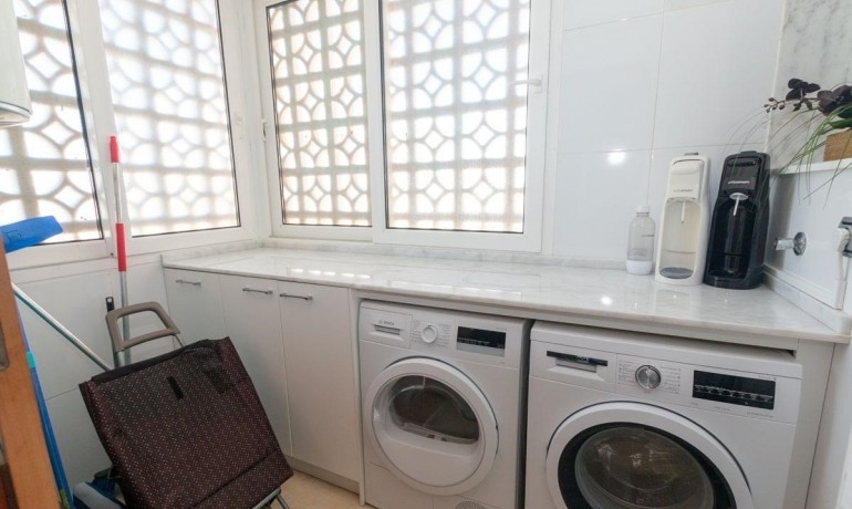 Herverkoop - Appartement / Flat -
Torrevieja* - Playa Del Cura