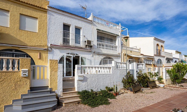 Herverkoop - Huis -
Torrevieja* - La Siesta
