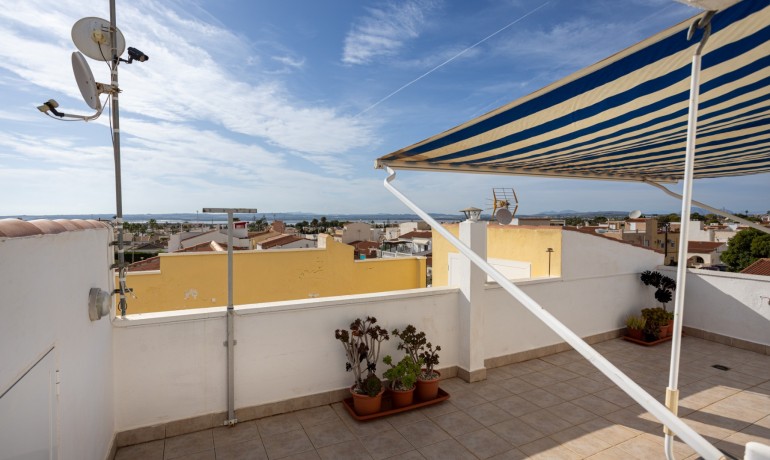 Herverkoop - Huis -
Torrevieja* - La Siesta