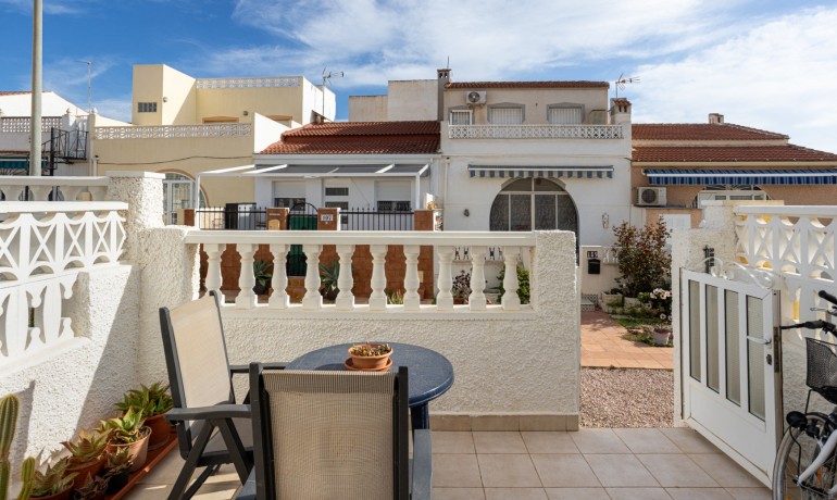 Herverkoop - Huis -
Torrevieja* - La Siesta