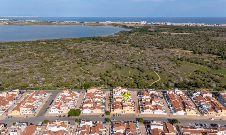 Herverkoop - Huis -
Torrevieja* - La Siesta