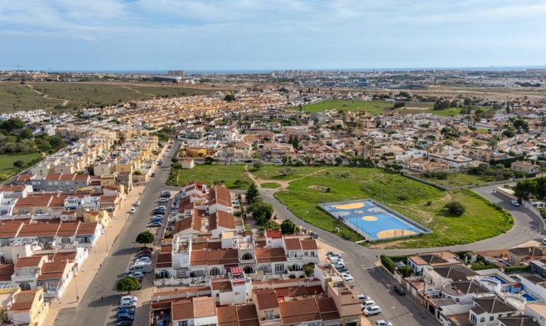 Herverkoop - Huis -
Torrevieja* - La Siesta