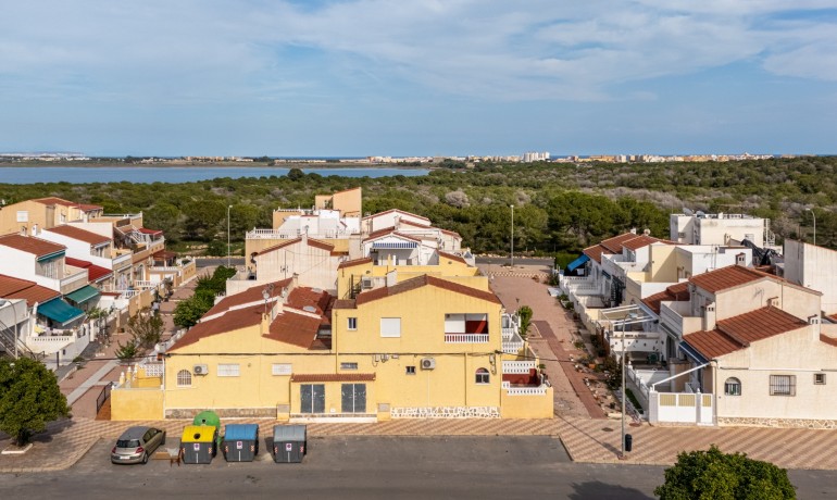 Herverkoop - Huis -
Torrevieja* - La Siesta