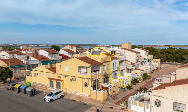 Herverkoop - Huis -
Torrevieja* - La Siesta