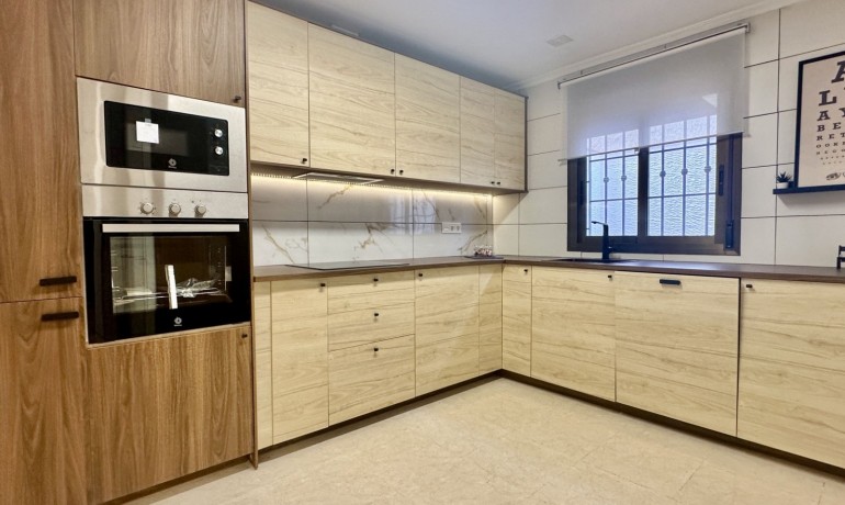 Herverkoop - Huis -
San Miguel de Salinas*