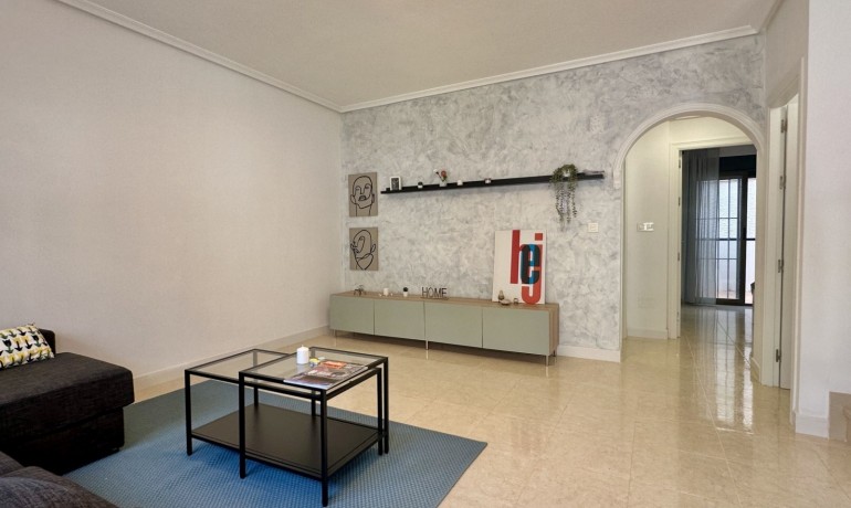 Herverkoop - Huis -
San Miguel de Salinas*