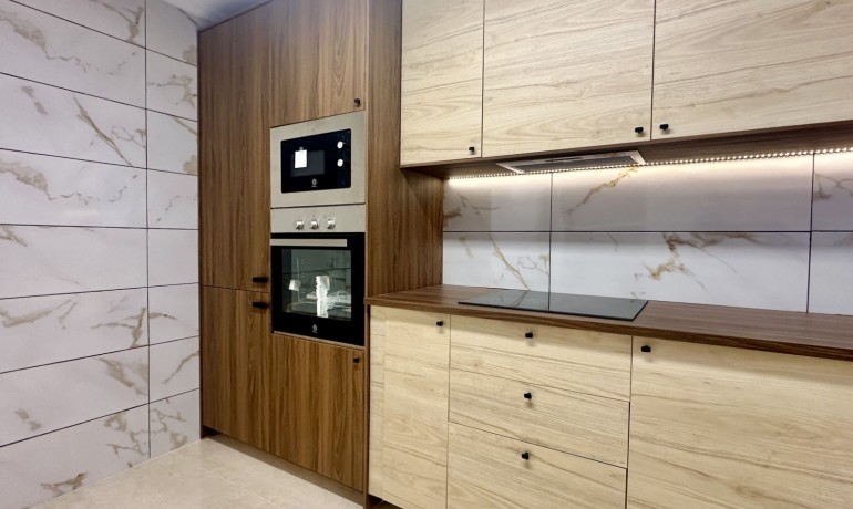 Herverkoop - Huis -
San Miguel de Salinas*