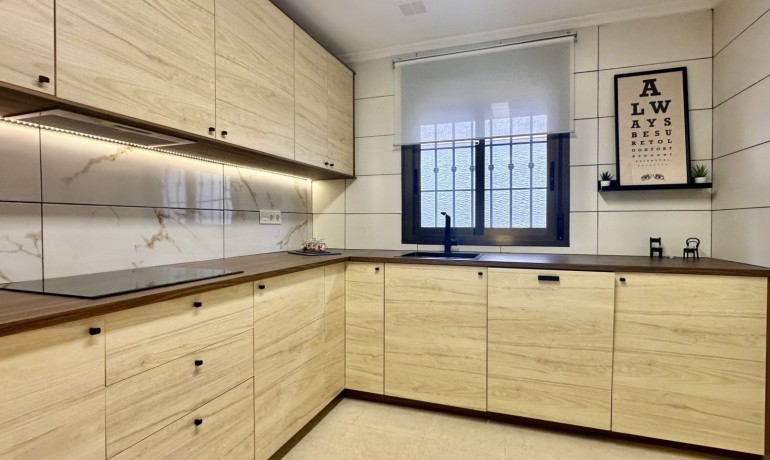 Herverkoop - Huis -
San Miguel de Salinas*