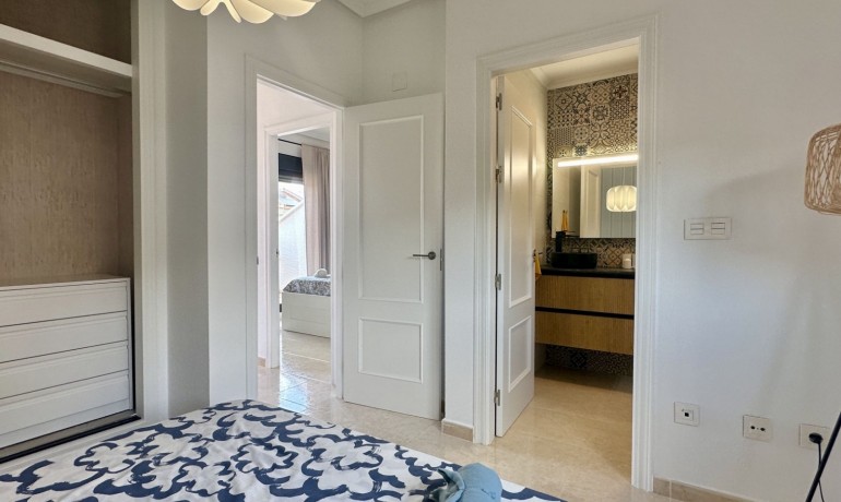 Herverkoop - Huis -
San Miguel de Salinas*