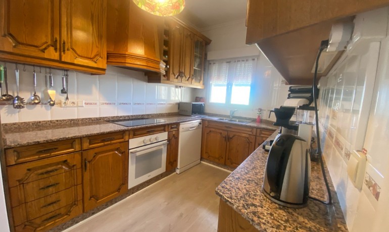 Herverkoop - Villa -
Cuidad Quesada* - Central Quesada