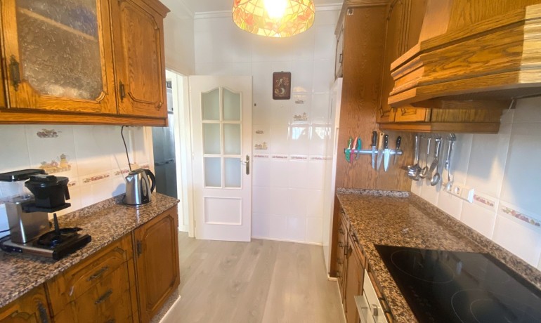 Herverkoop - Villa -
Cuidad Quesada* - Central Quesada