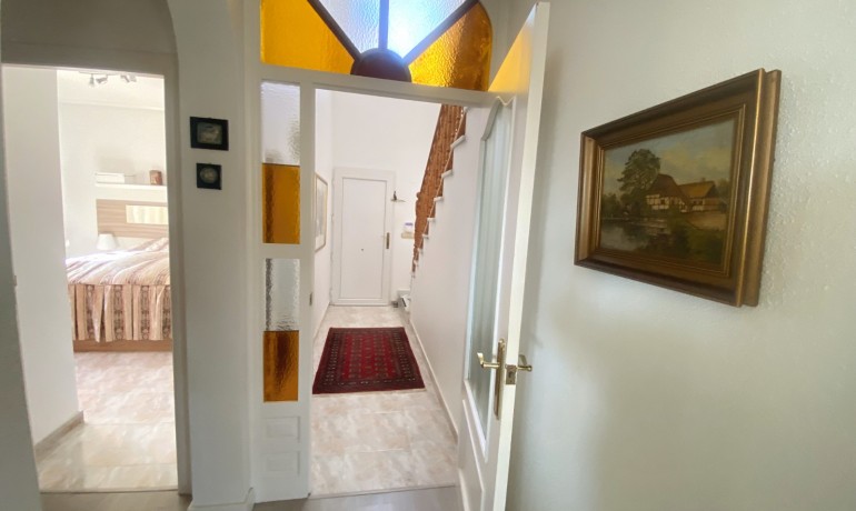 Herverkoop - Villa -
Cuidad Quesada* - Central Quesada