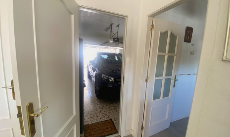 Herverkoop - Villa -
Cuidad Quesada* - Central Quesada