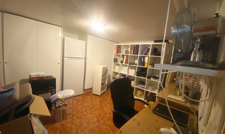 Herverkoop - Villa -
Cuidad Quesada* - Central Quesada