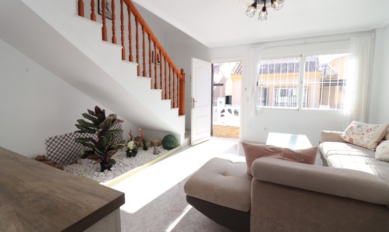 Herverkoop - Villa -
Cuidad Quesada* - Ciudad Quesada - Town