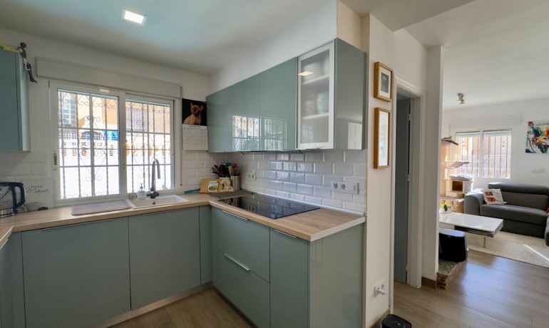 Herverkoop - Huis -
Orihuela Costa* - Villamartin*