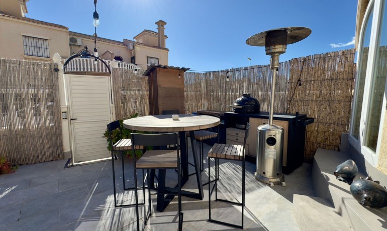 Herverkoop - Huis -
Orihuela Costa* - Villamartin*