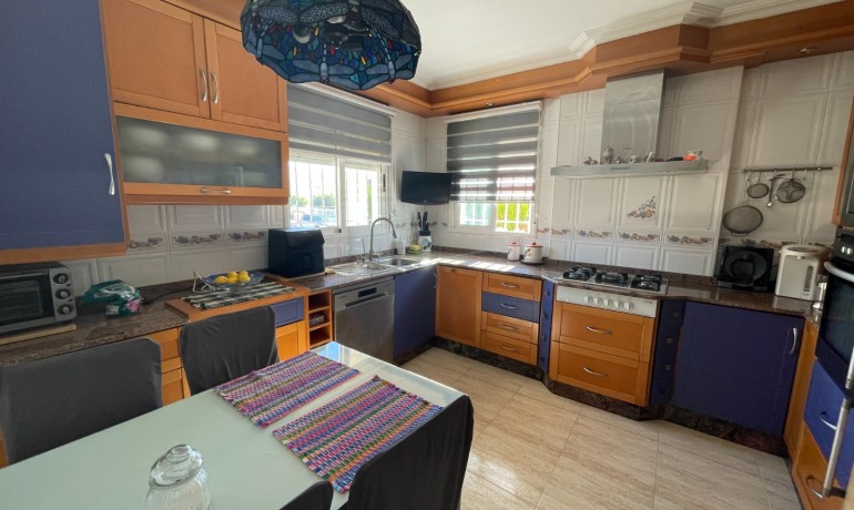 Herverkoop - Villa -
Guardamar del Segura* - Alicante