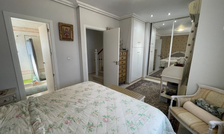 Herverkoop - Villa -
Guardamar del Segura* - Alicante