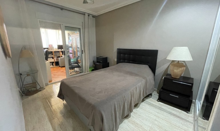 Herverkoop - Villa -
Guardamar del Segura* - Alicante