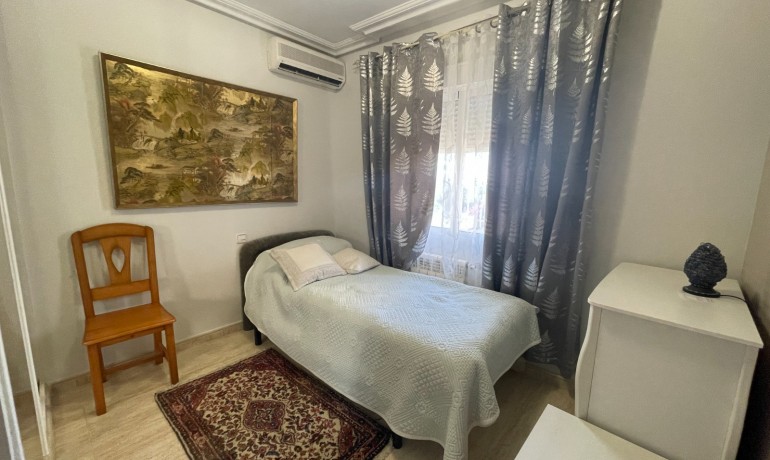 Herverkoop - Villa -
Guardamar del Segura* - Alicante