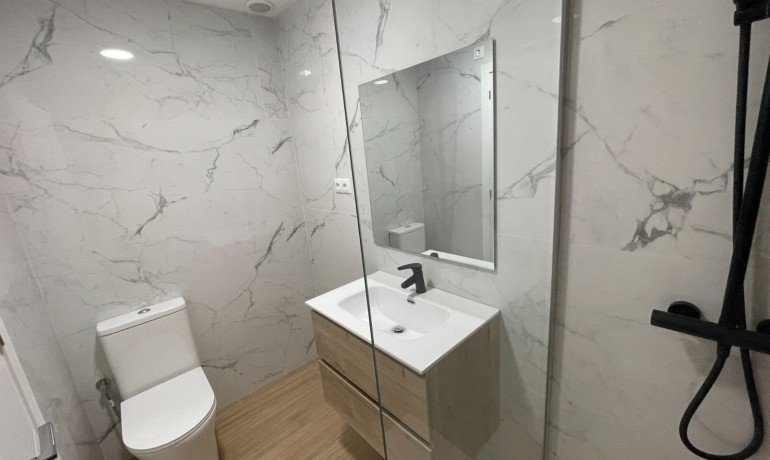 Herverkoop - Huis -
Alicante* - Daya Nueva - Town