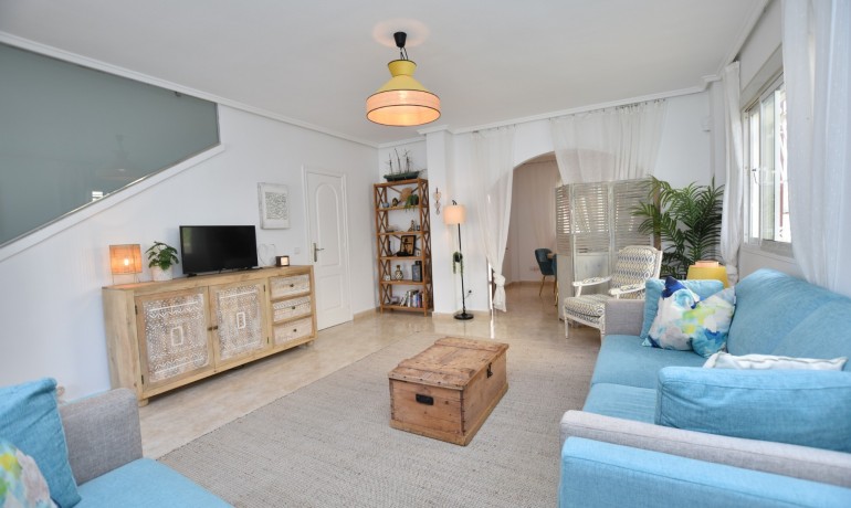 Herverkoop - Huis -
Cuidad Quesada* - Doña Pepa