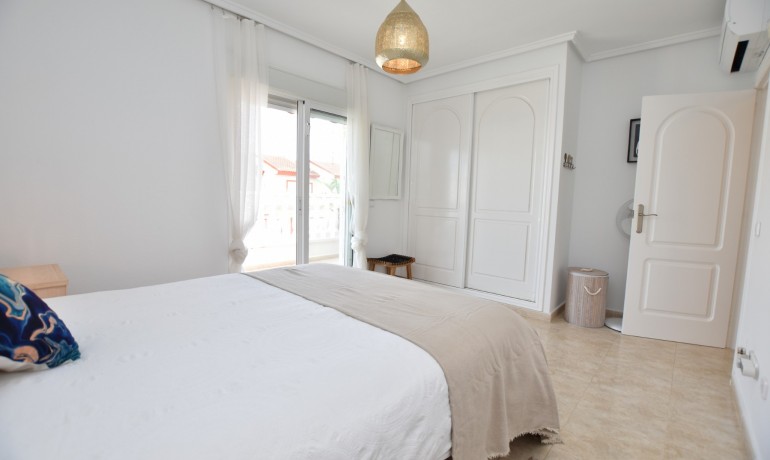 Herverkoop - Huis -
Cuidad Quesada* - Doña Pepa