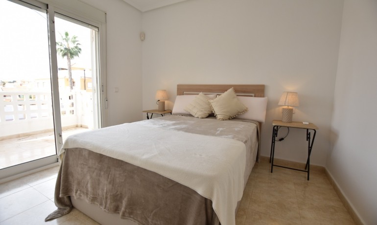 Herverkoop - Huis -
Cuidad Quesada* - Doña Pepa