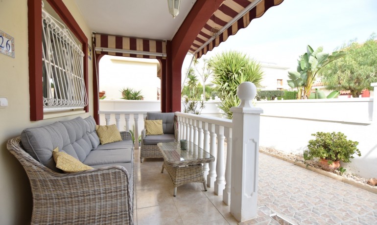 Herverkoop - Huis -
Cuidad Quesada* - Doña Pepa