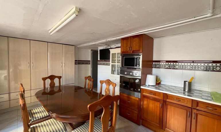 Herverkoop - Huis -
Formentera del Segura