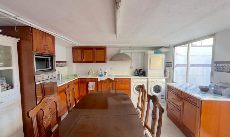 Herverkoop - Huis -
Formentera del Segura