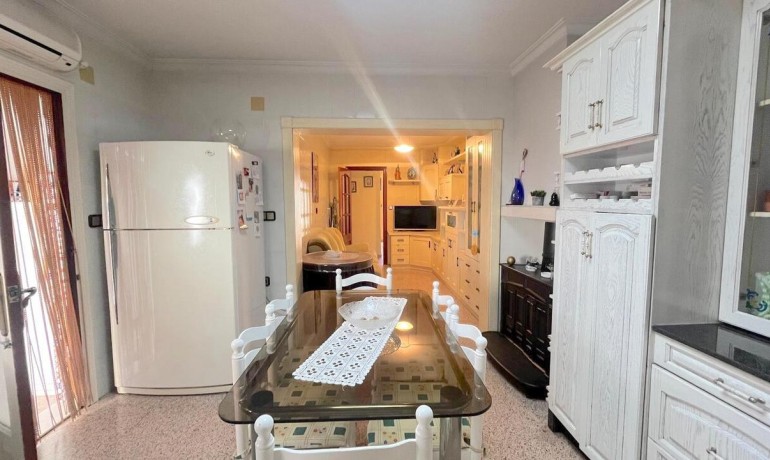 Herverkoop - Huis -
Formentera del Segura