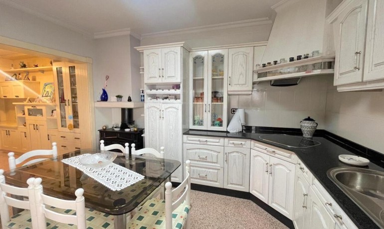 Herverkoop - Huis -
Formentera del Segura