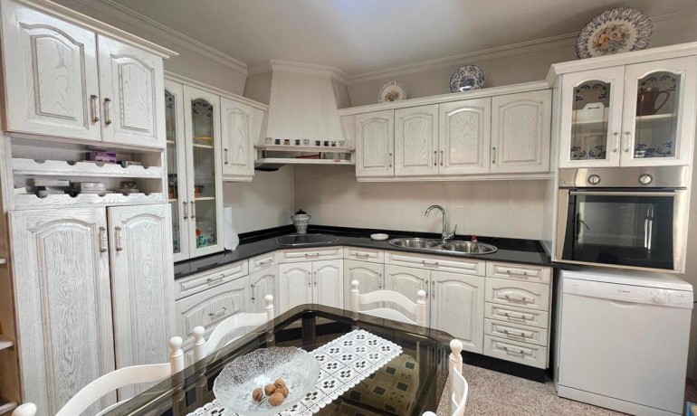 Herverkoop - Huis -
Formentera del Segura