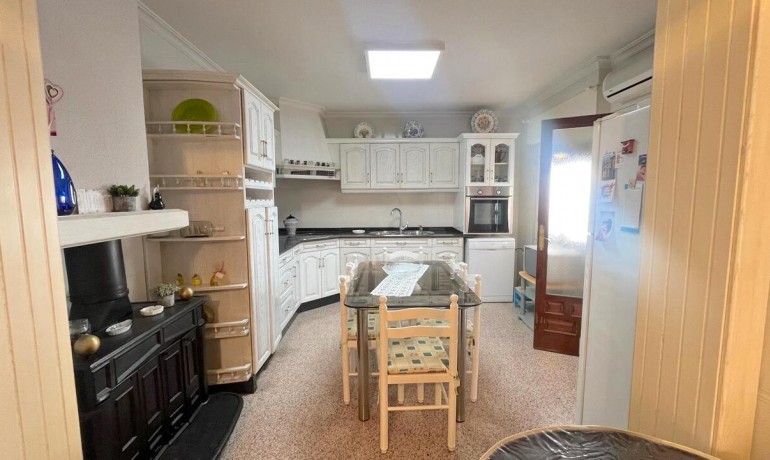 Herverkoop - Huis -
Formentera del Segura