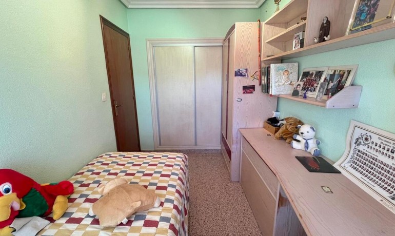 Herverkoop - Huis -
Formentera del Segura