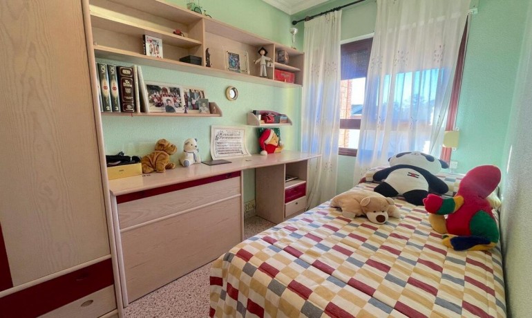 Herverkoop - Huis -
Formentera del Segura